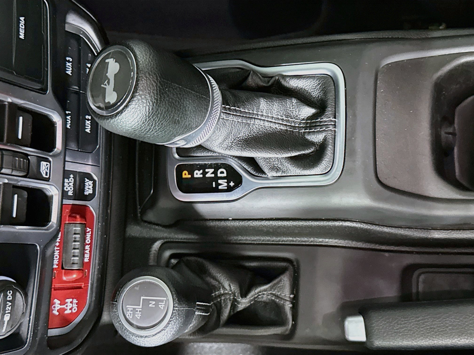Used 2025 Jeep Wrangler Unlimited Rubicon AWD/4WD image 19