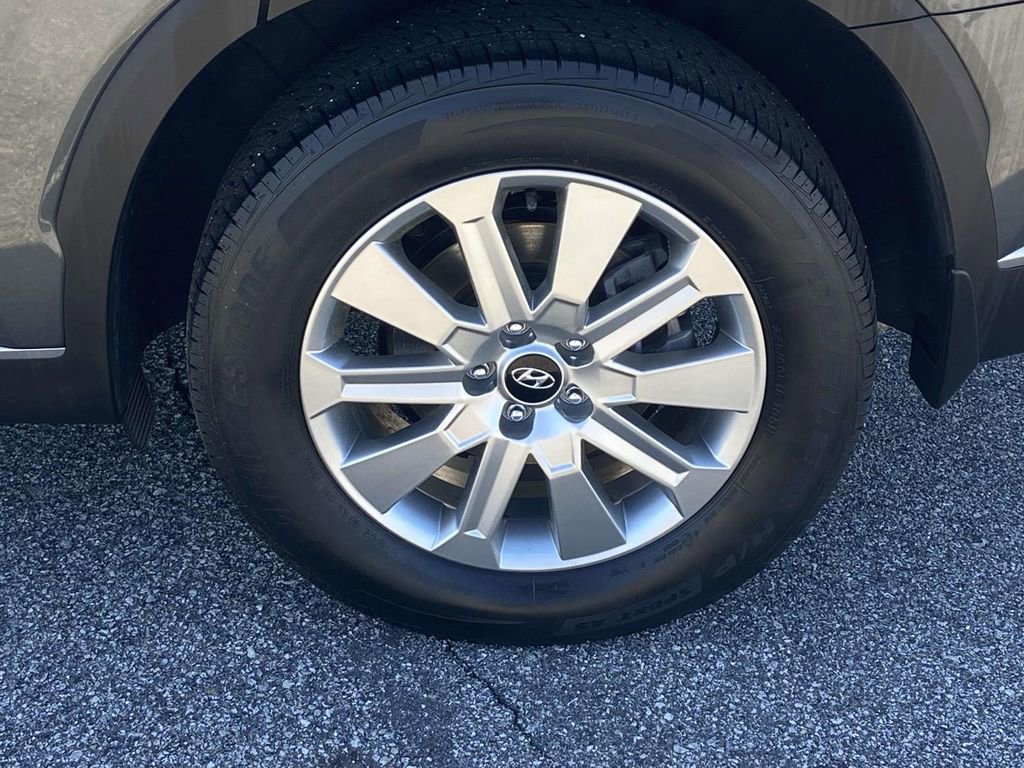 Used 2023 Hyundai Palisade SEL FWD image 7