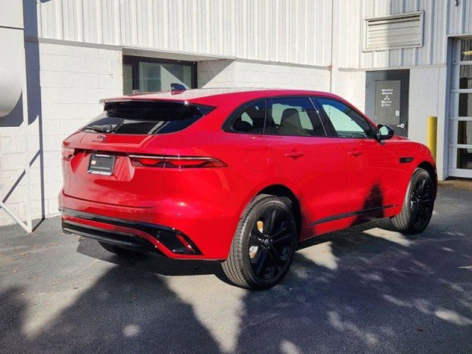 New 2024 Jaguar F-PACE R-Dynamic S image 5