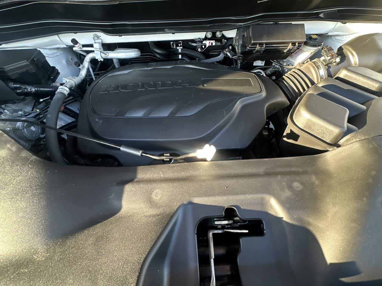 Used 2025 Honda Passport EX-L image 12