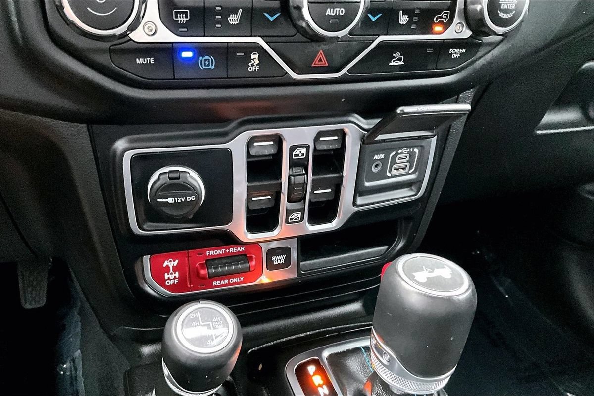 Used 2022 Jeep Wrangler Unlimited Rubicon 4xe w/ Cold Weather Group AWD/4WD image 29