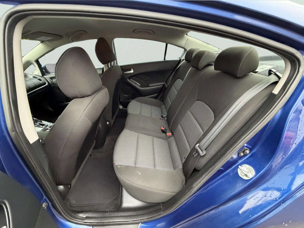 Used 2017 Kia Forte LX image 16