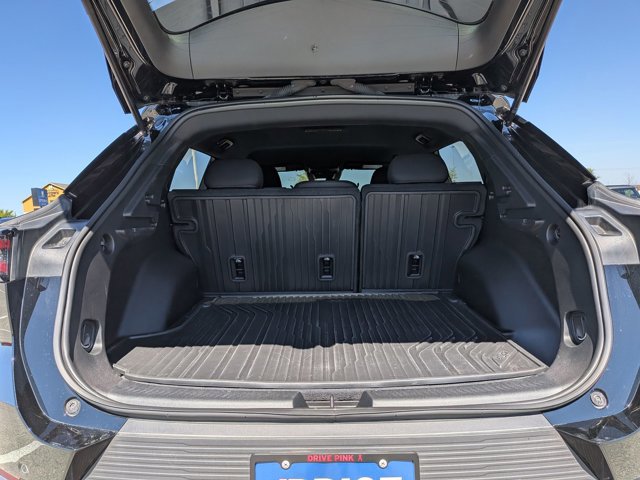 Used 2025 Chevrolet Equinox EV LT image 6