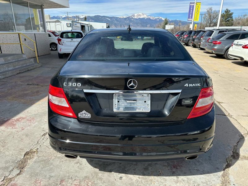 Used 2008 Mercedes-Benz C 300 4MATIC Sedan image 6
