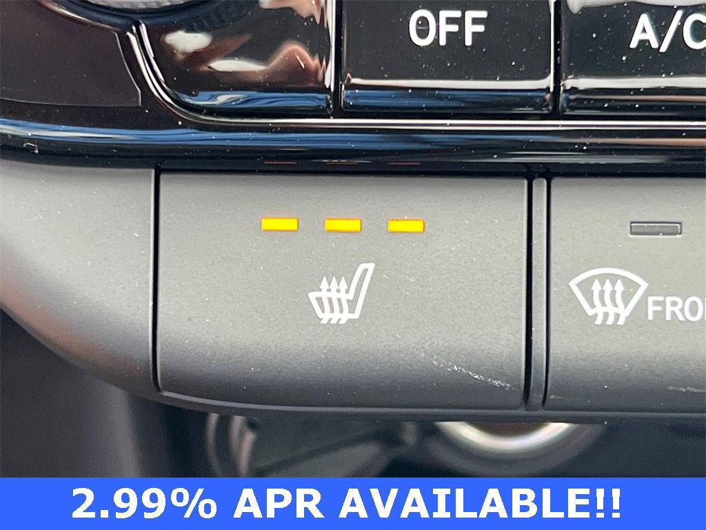 Certified 2025 Hyundai Elantra Limited image 30