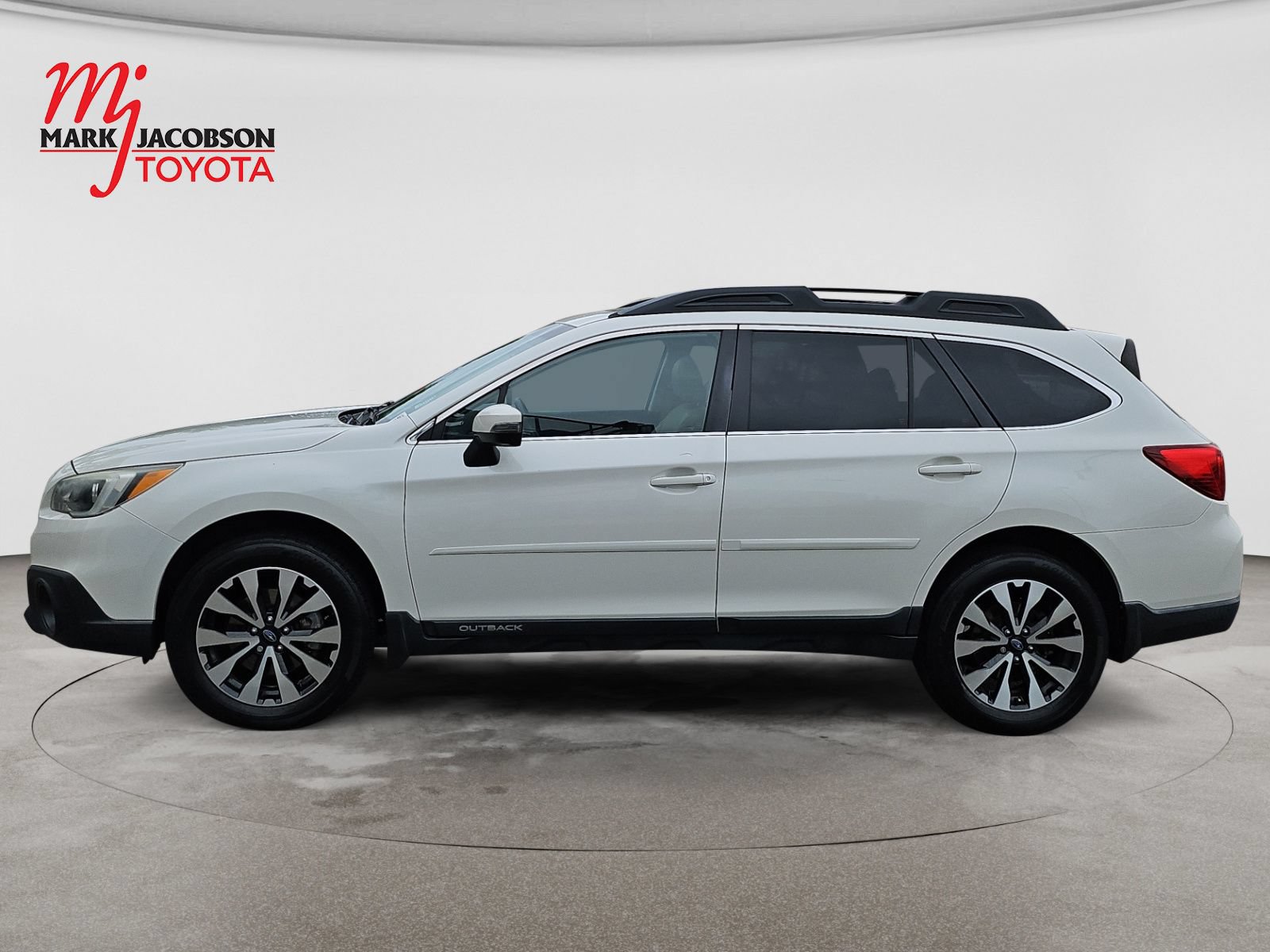 Used 2016 Subaru Outback 2.5i Limited AWD/4WD image 14