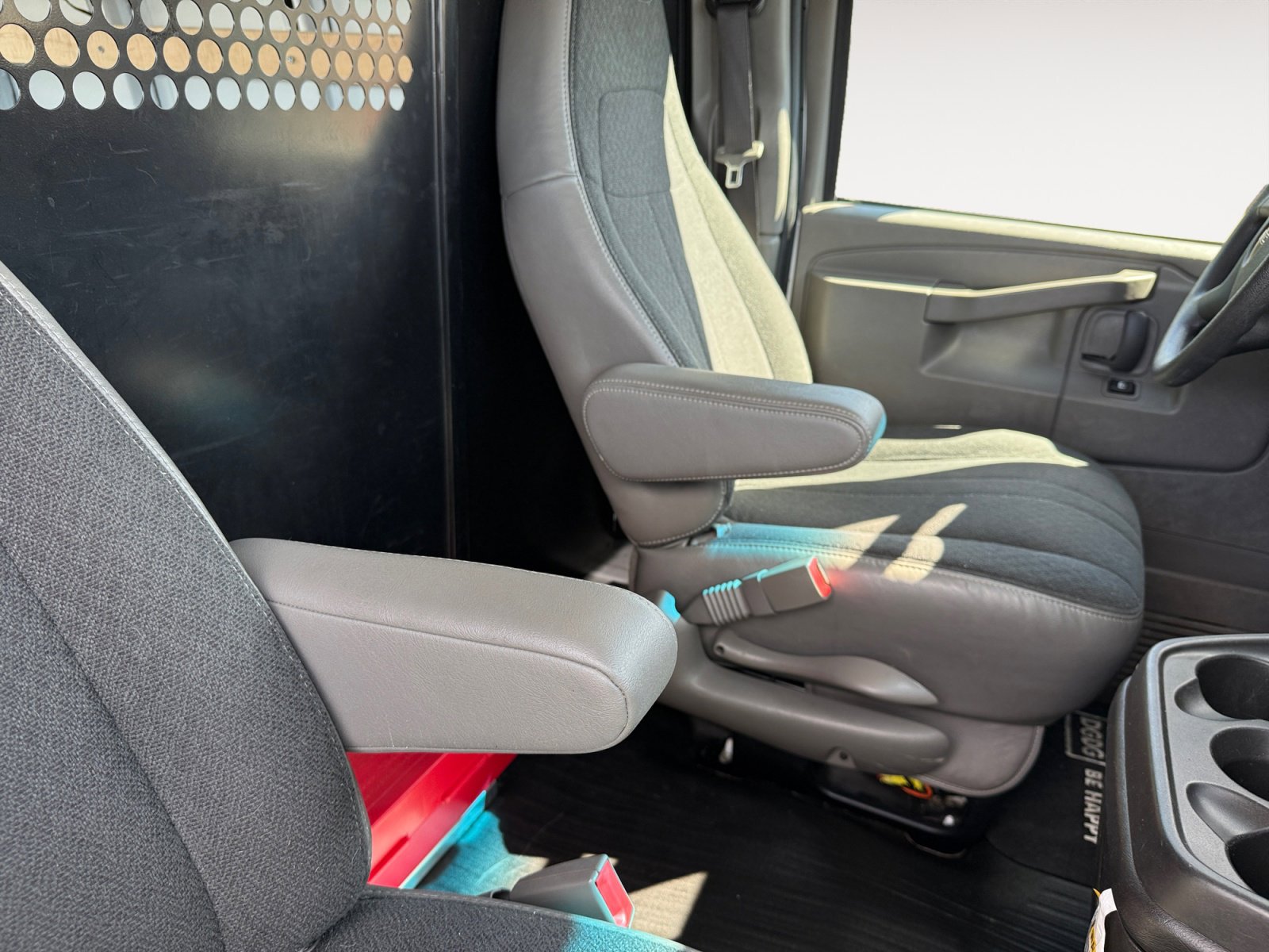 Used 2024 GMC Savana 2500 w/ Driver Convenience Package image 19