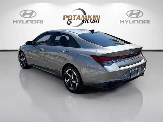 Certified 2023 Hyundai Elantra SEL w/ Convenience Package image 7