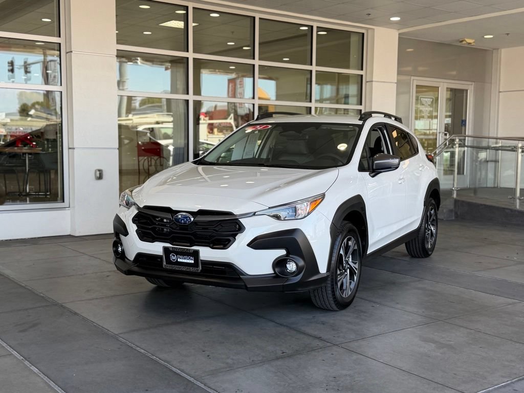 Used 2024 Subaru Crosstrek 2.0i Premium AWD/4WD image 2