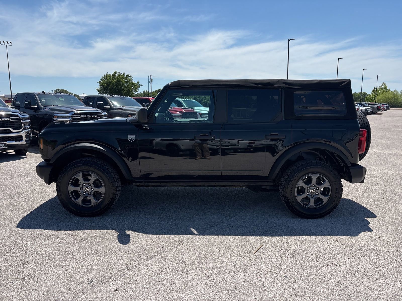 Used 2022 Ford Bronco Big Bend AWD/4WD image 2
