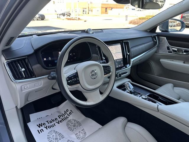 Used 2022 Volvo S90 B6 Inscription w/ Advanced Package image 19