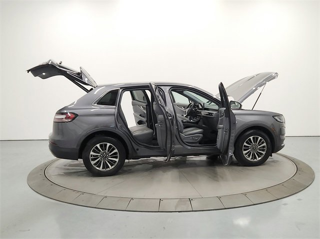 Used 2021 Lincoln Nautilus Reserve image 15