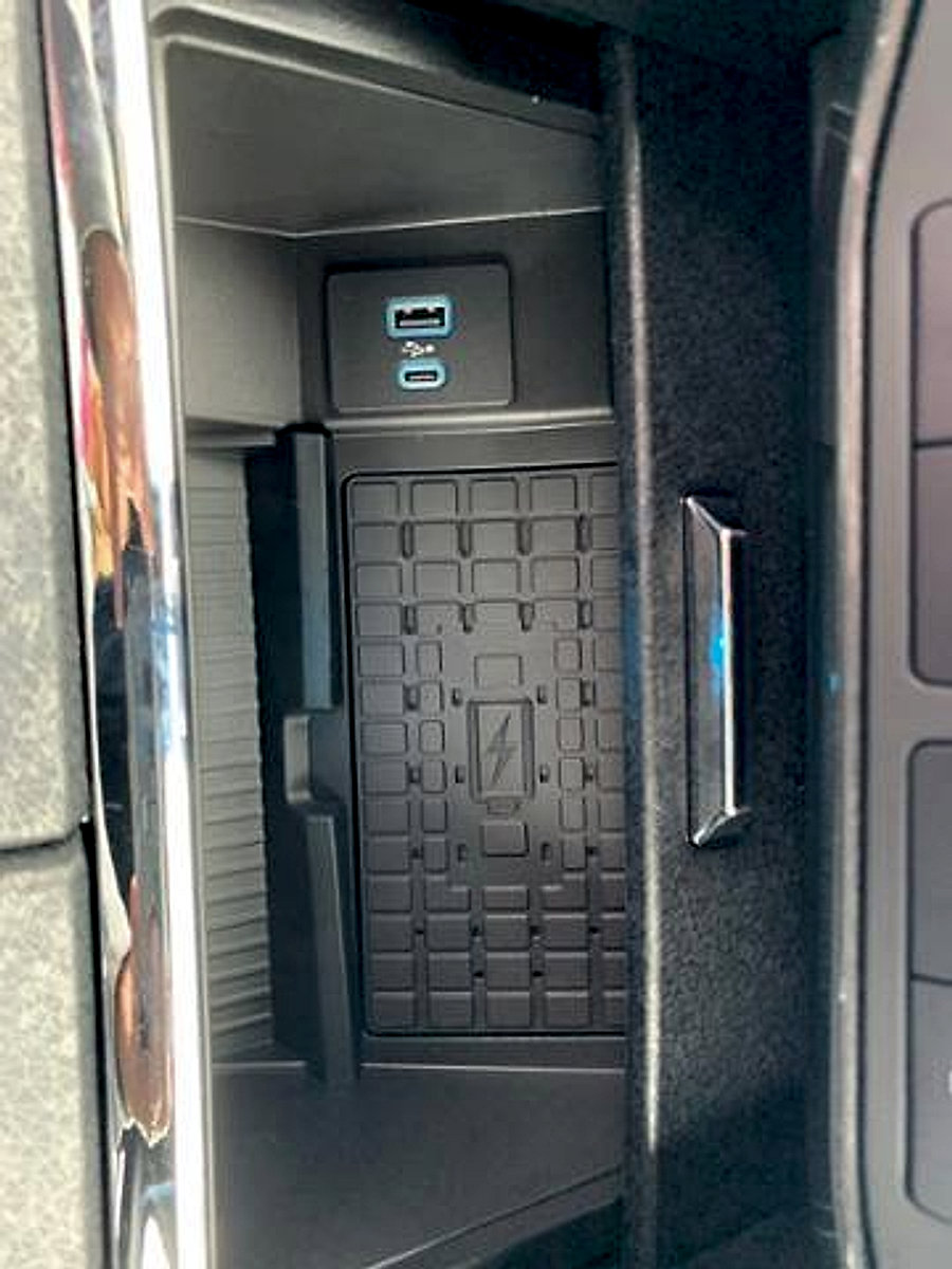 New 2024 Ford Expedition Max Limited image 17