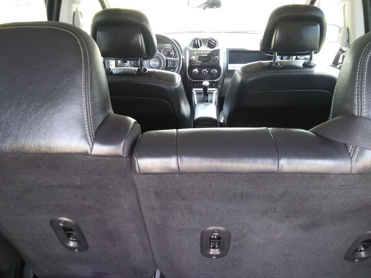 Used 2014 Jeep Compass Latitude image 8