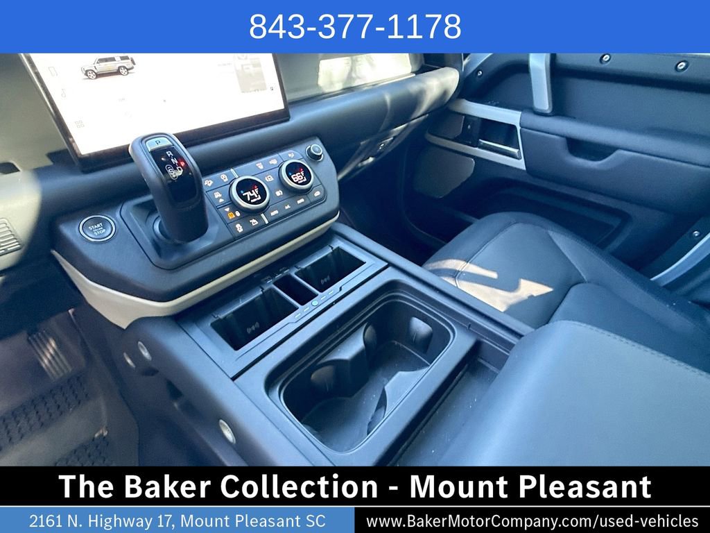 Used 2024 Land Rover Defender 130 X-Dynamic SE AWD/4WD image 21