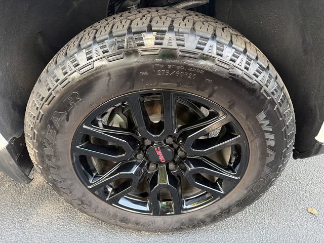 Used 2026 GMC Sierra 1500 Elevation w/ Elevation Premium Package AWD/4WD image 12