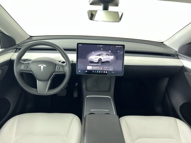 Used 2023 Tesla Model Y Long Range AWD/4WD image 19