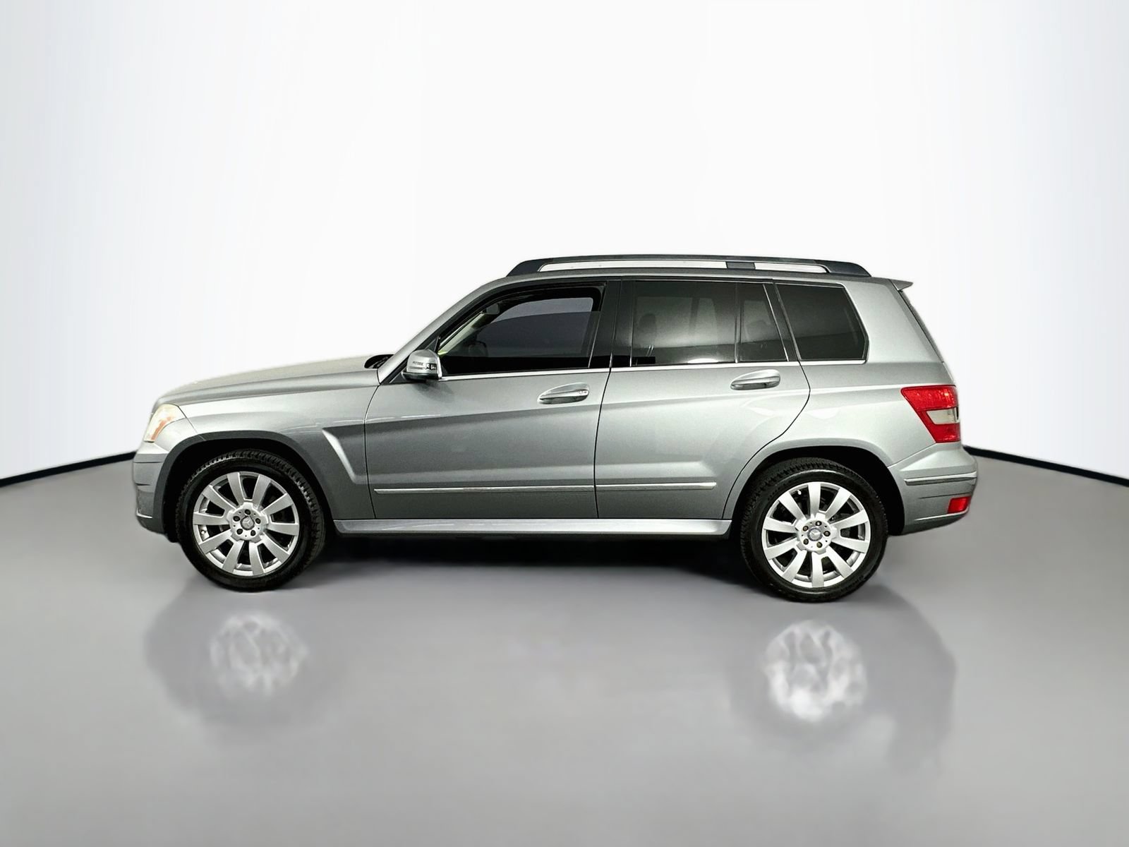 Used 2012 Mercedes-Benz GLK 350 4MATIC image 4