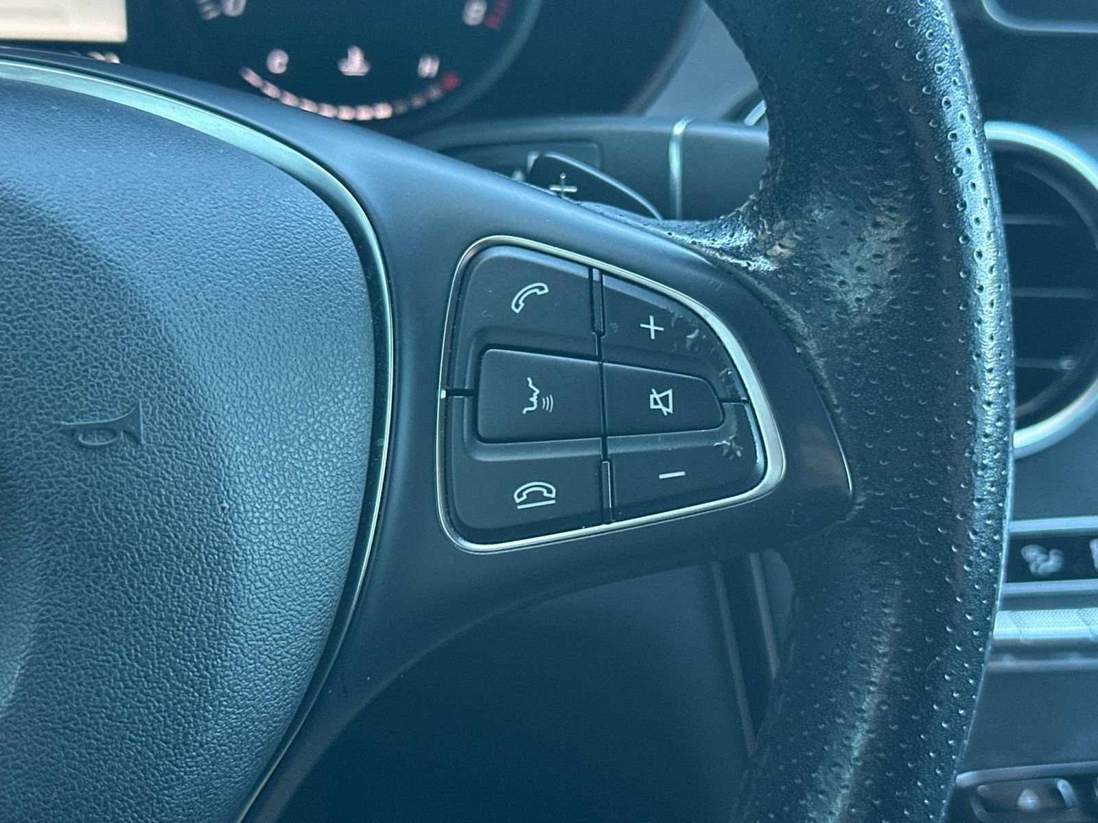 Used 2019 Mercedes-Benz GLC 300 image 26