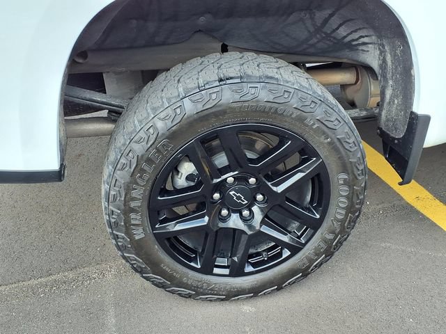 Used 2024 Chevrolet Silverado 1500 LT Trail Boss w/ Convenience Package II AWD/4WD image 27