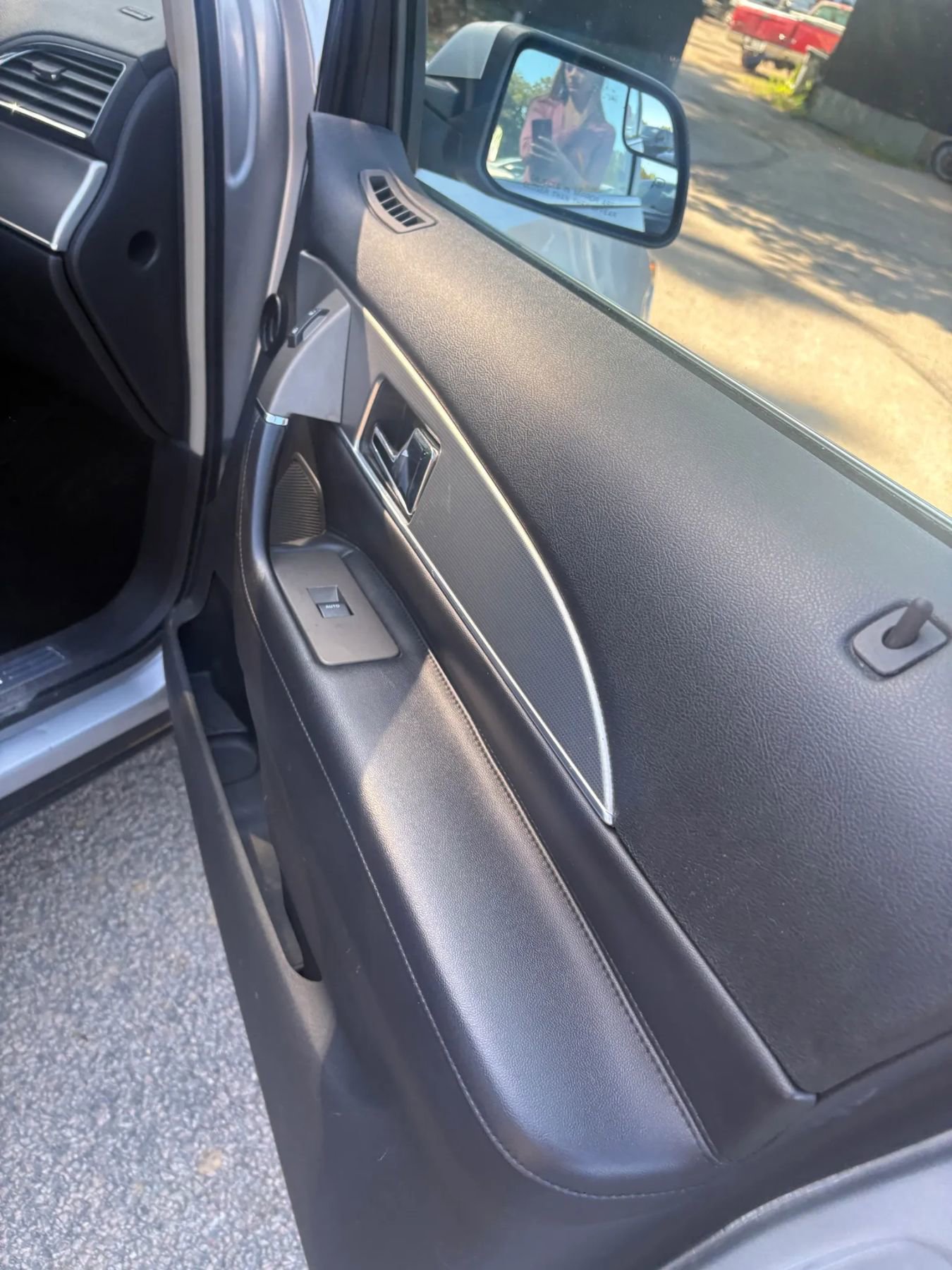 Used 2013 Lincoln MKX AWD image 43