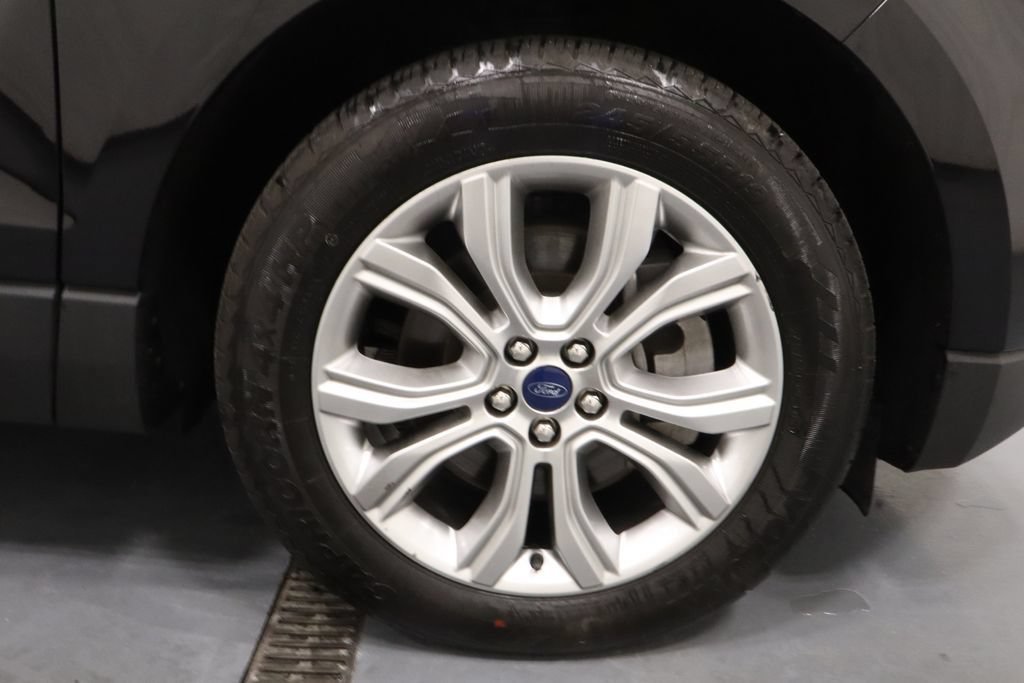 Used 2022 Ford Edge Titanium AWD/4WD image 27