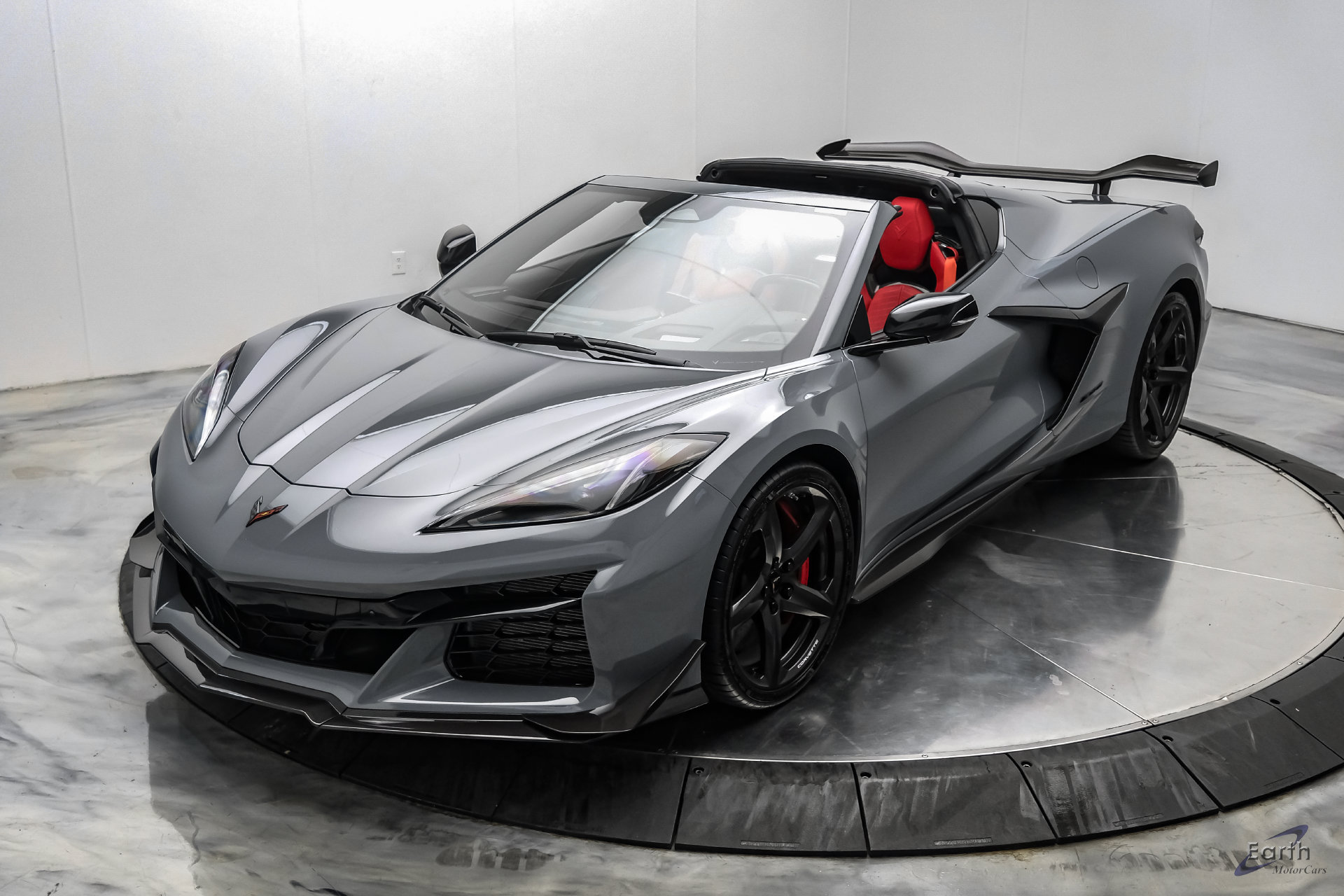 Used 2025 Chevrolet Corvette Z06 w/ Z07 Performance Package RWD image 8