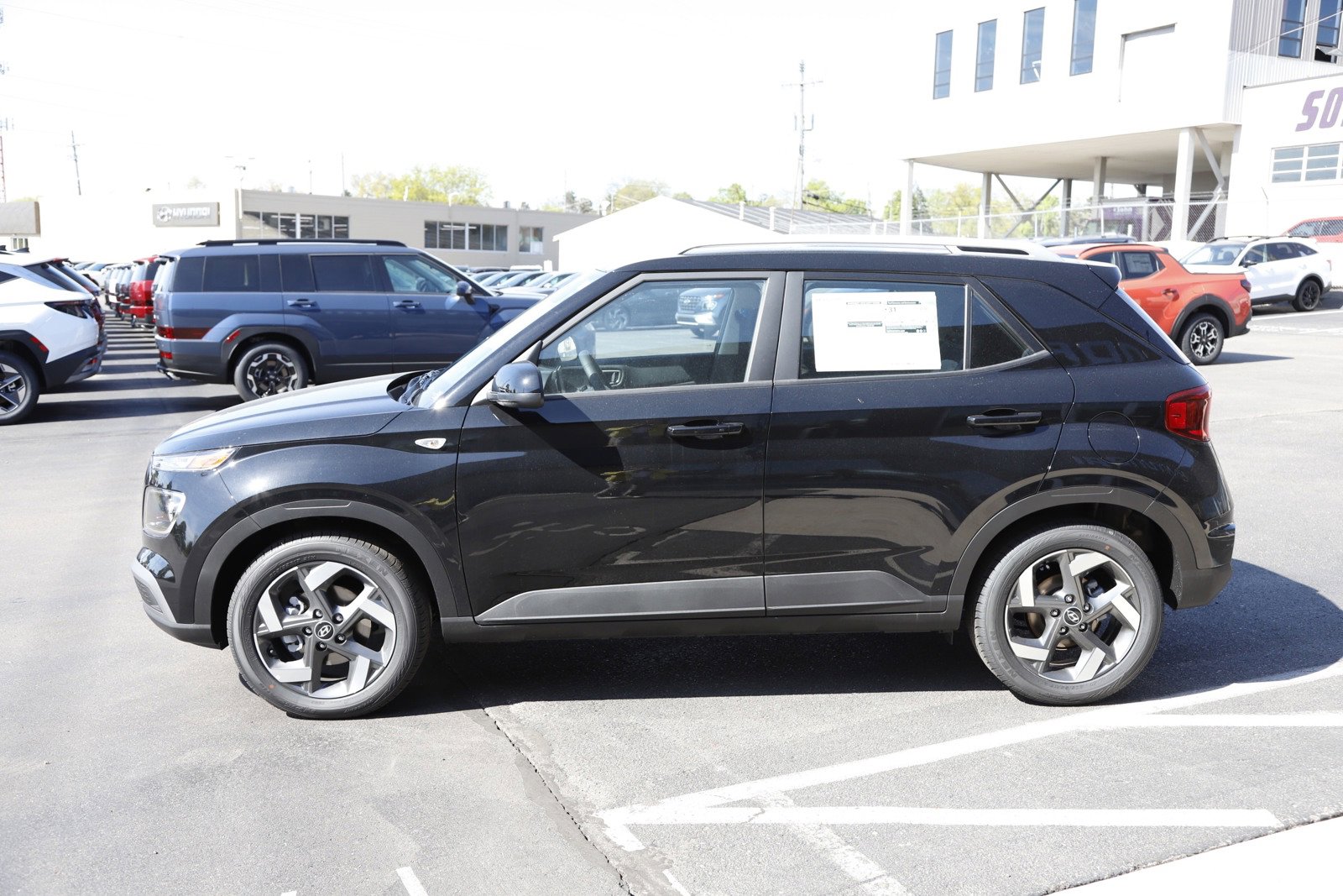 New 2026 Hyundai Venue SEL FWD image 7