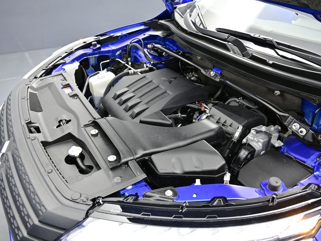 Used 2024 Mitsubishi Eclipse Cross SE image 23