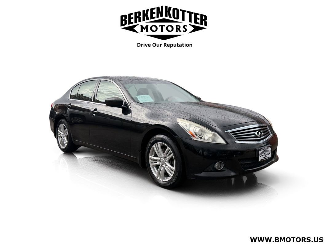 Used 2013 INFINITI G37 x Sedan w/ Premium Pkg