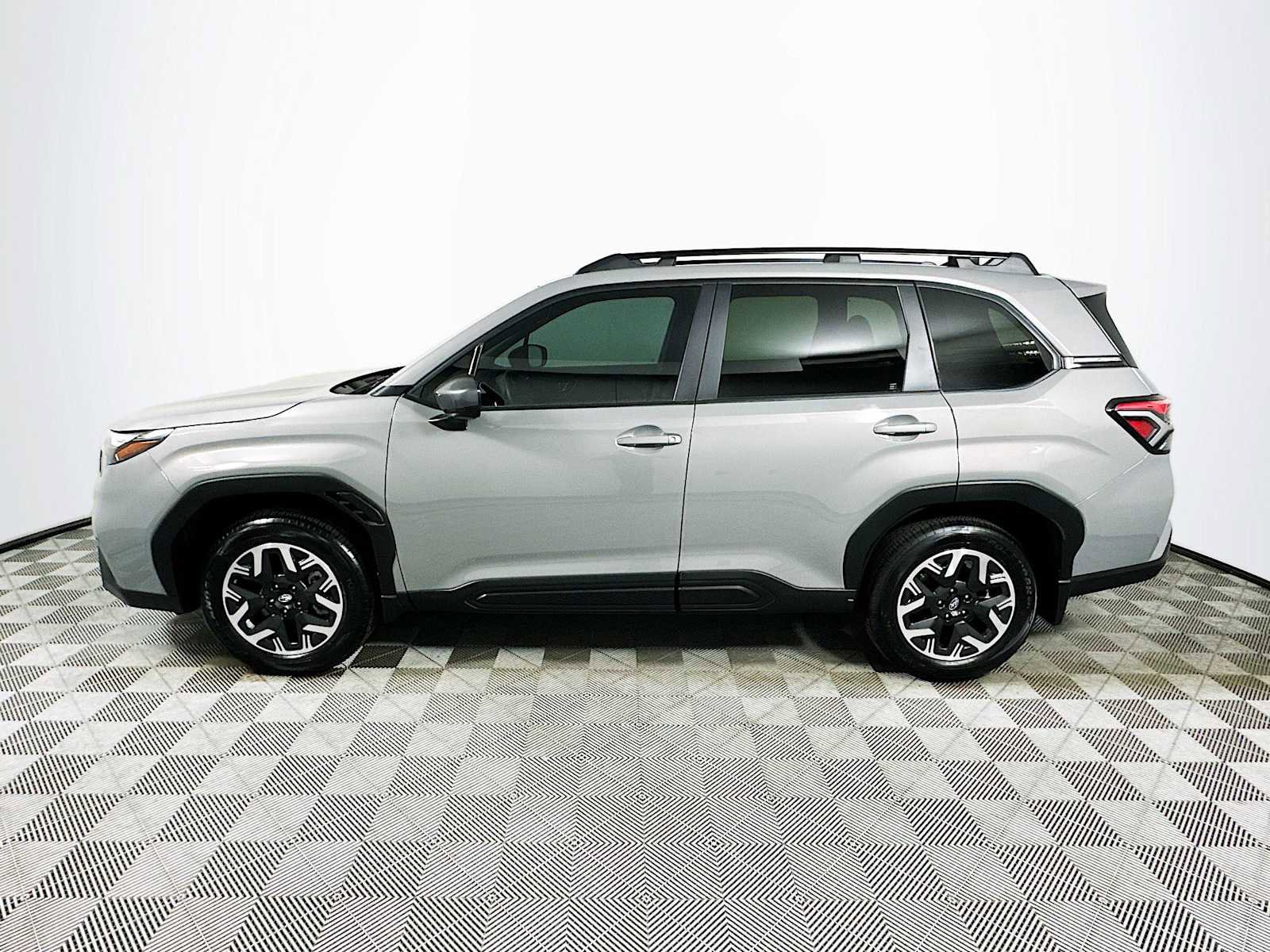 Certified 2026 Subaru Forester Premium AWD/4WD image 4