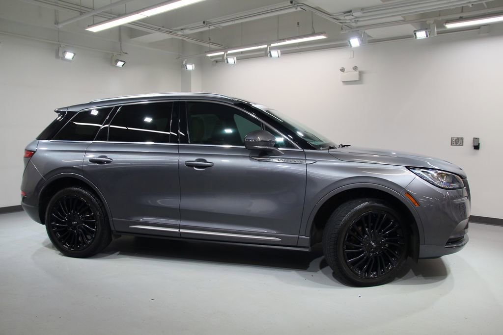 Used 2022 Lincoln Corsair Reserve image 13