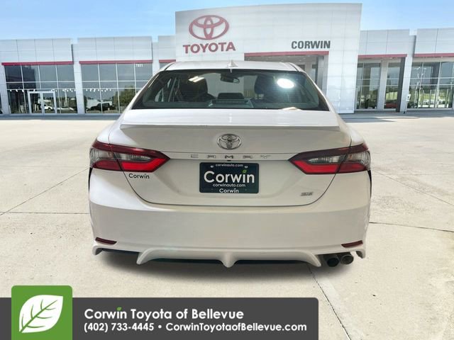Used 2024 Toyota Camry SE image 7