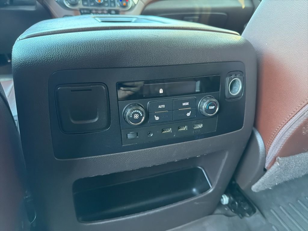 Used 2017 Chevrolet Suburban Premier image 24