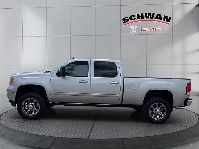 Used 2011 GMC Sierra 2500 SLE w/ SLE Preferred Package AWD/4WD image 13