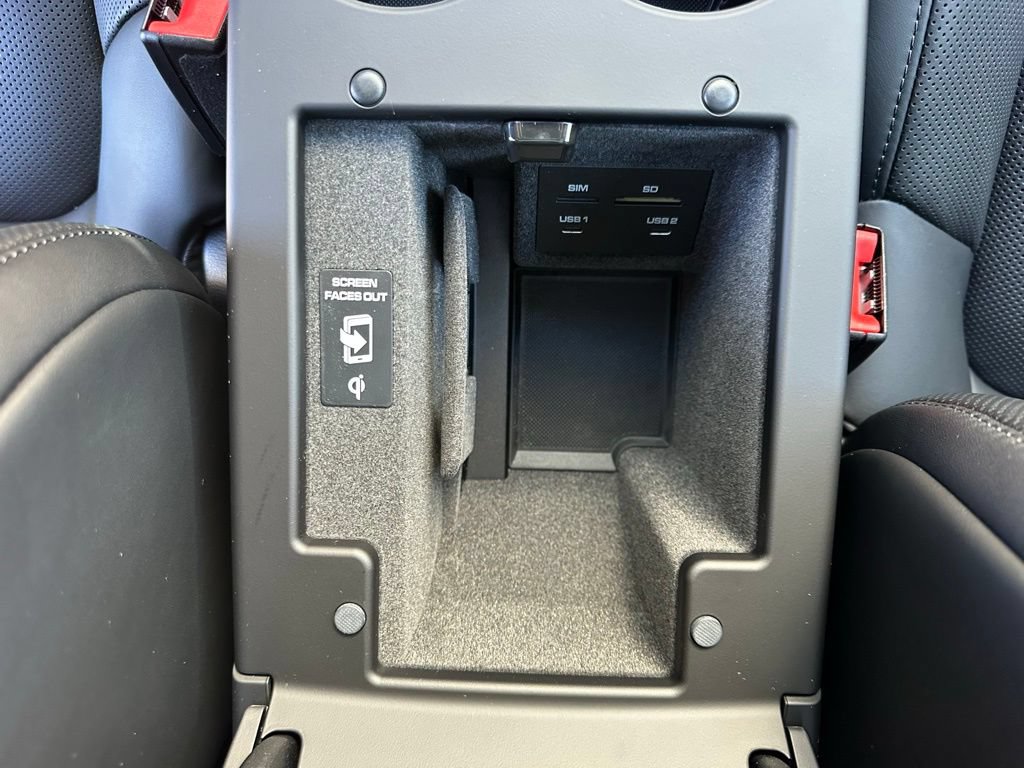 Certified 2026 Porsche Macan Turbo AWD/4WD image 28