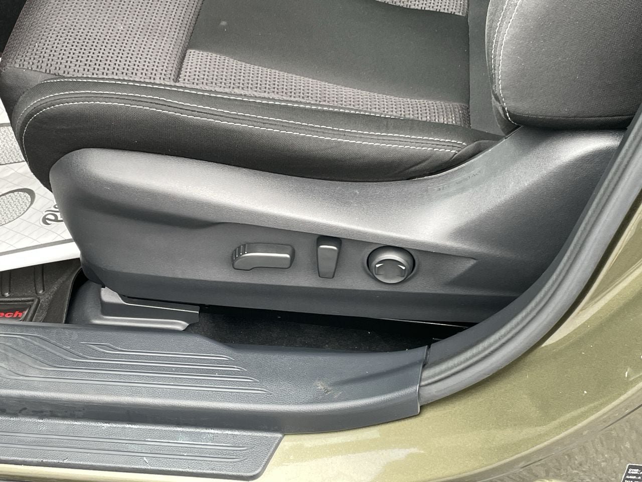 Used 2021 Subaru Outback Premium AWD/4WD image 28
