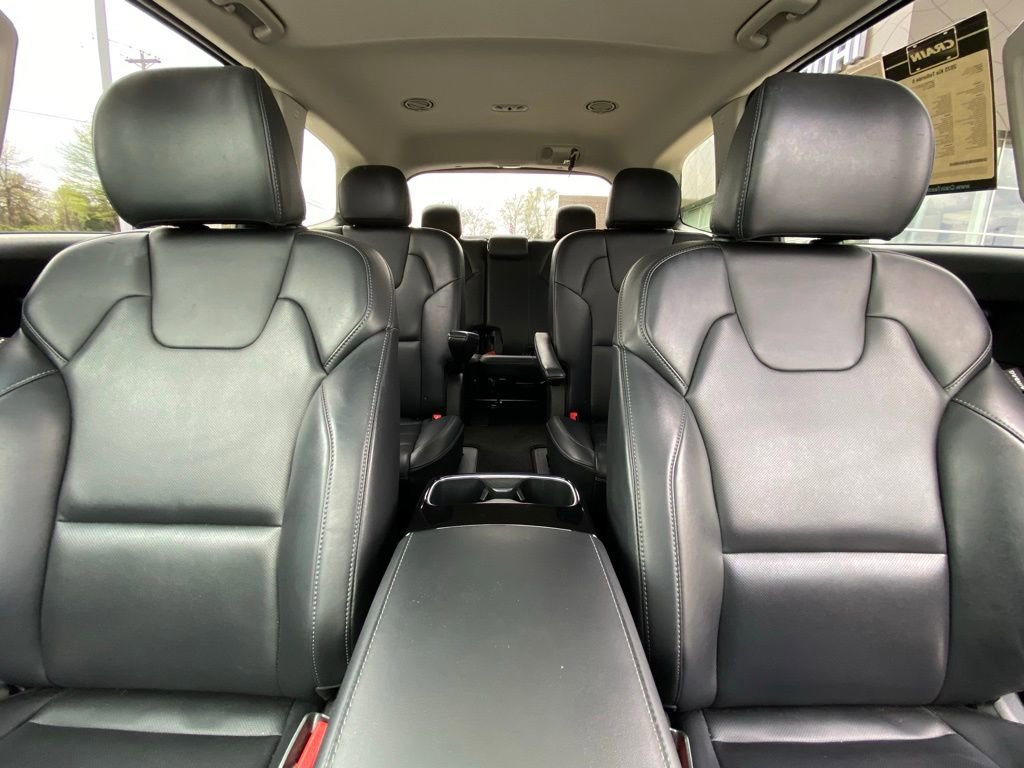 Used 2025 Kia Telluride S image 30