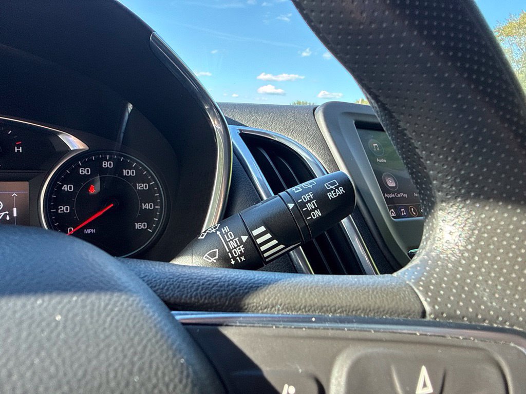 Used 2023 Chevrolet Equinox LT AWD/4WD image 18