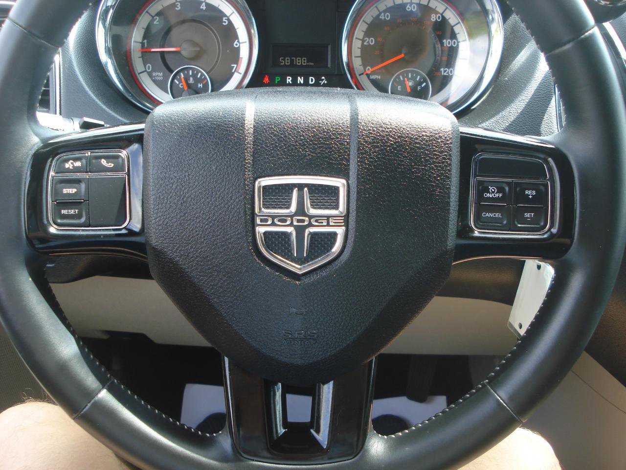 Used 2016 Dodge Grand Caravan SE image 20