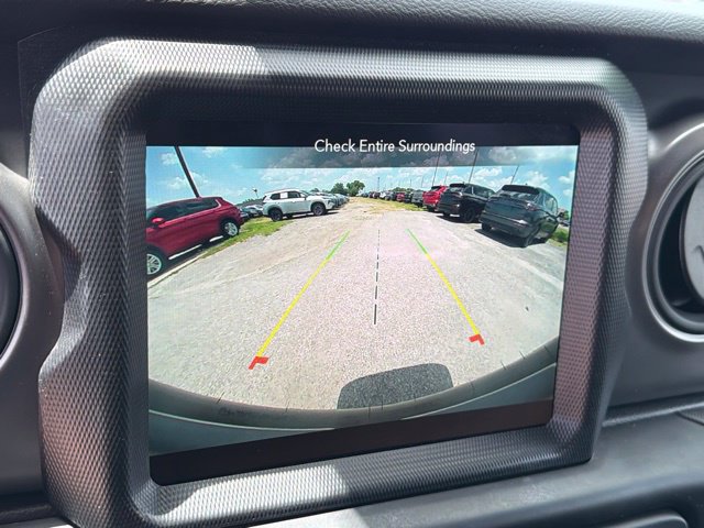 Used 2022 Jeep Wrangler Unlimited Sport AWD/4WD image 25