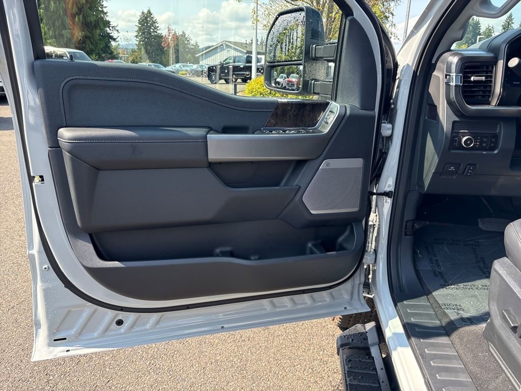 New 2026 Ford F350 Lariat w/ Black Appearance Package image 14