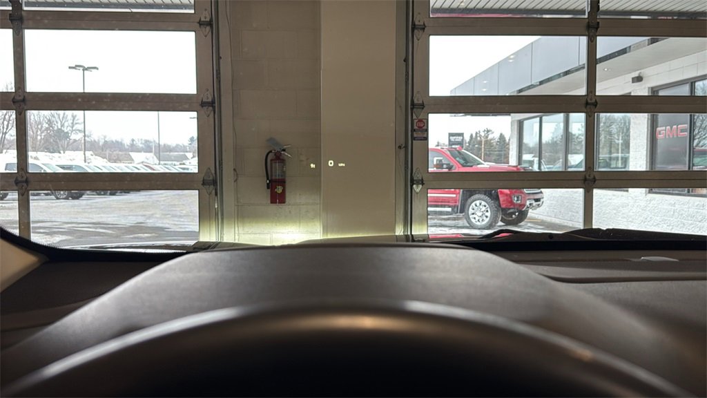 Used 2023 GMC Acadia Denali w/ Black Diamond Edition image 36