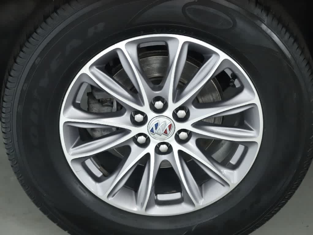 Used 2024 Buick Enclave Essence FWD image 11