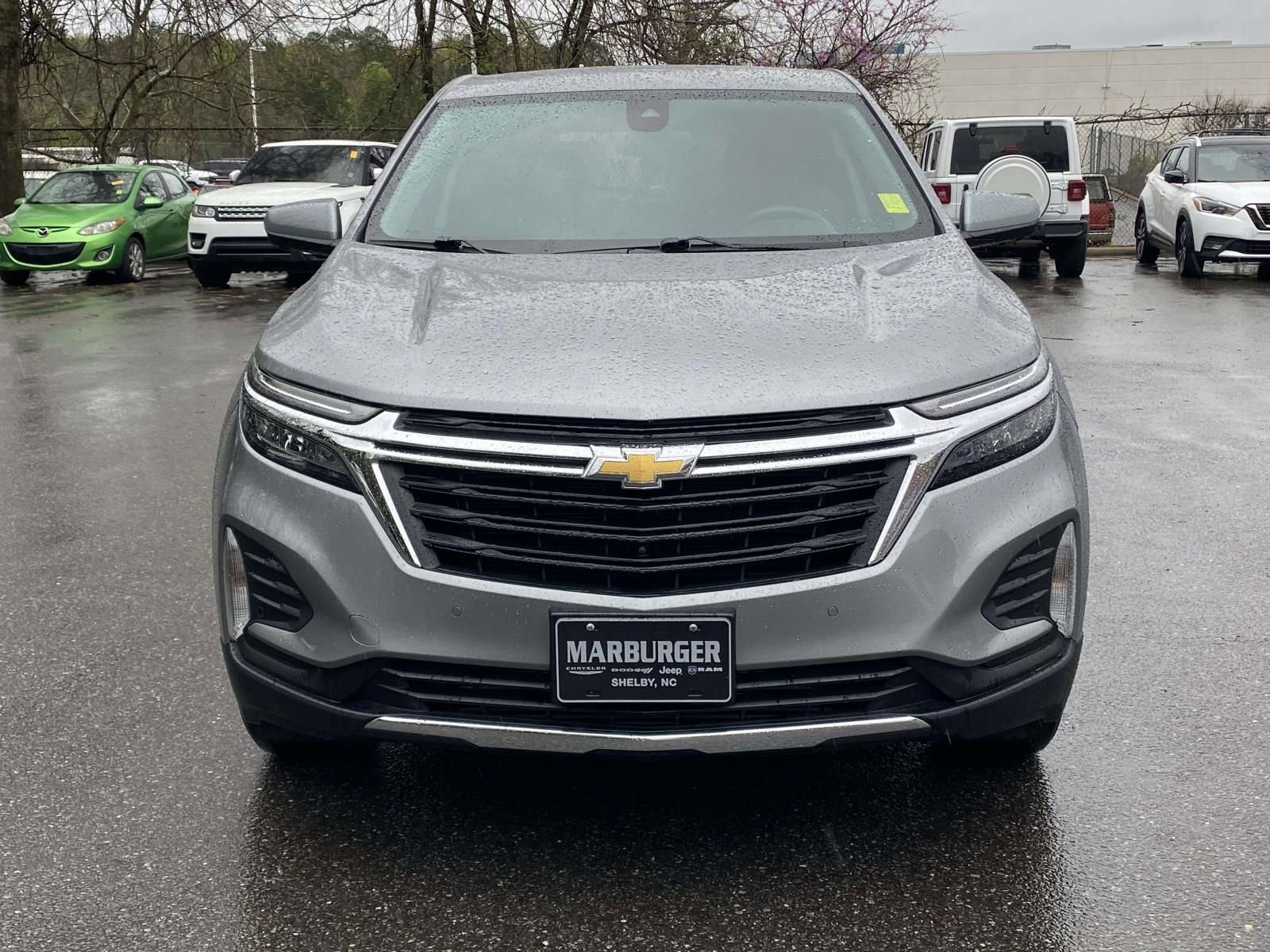 Used 2023 Chevrolet Equinox LT AWD/4WD image 2