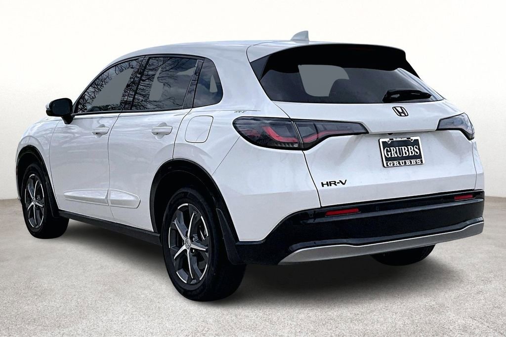 Used 2023 Honda HR-V EX-L image 2