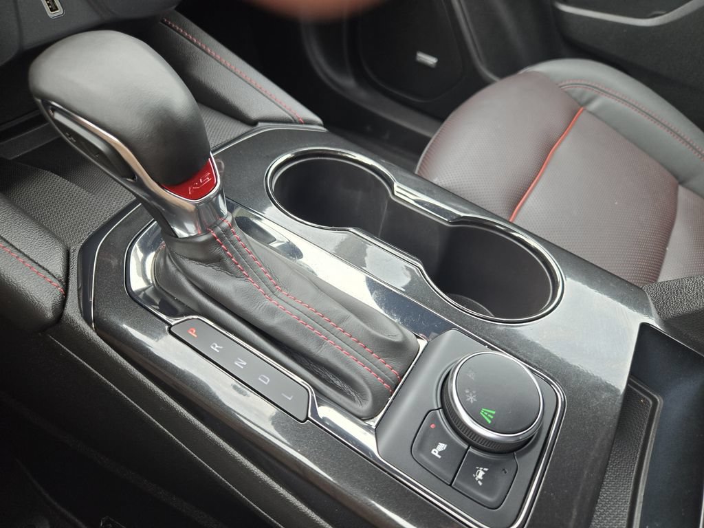 Used 2025 Chevrolet Blazer RS FWD image 21