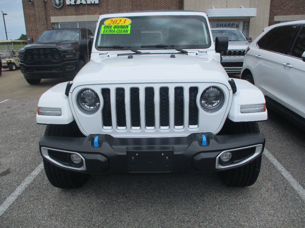Used 2023 Jeep Wrangler Sahara image 2