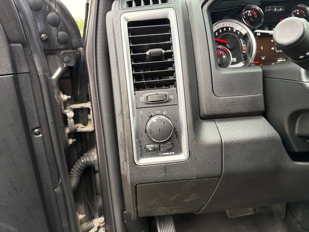Used 2021 RAM 1500 Classic Warlock AWD/4WD image 20