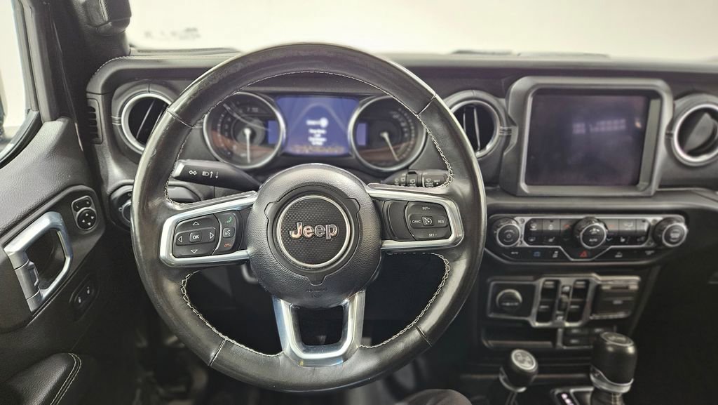 Used 2023 Jeep Wrangler Unlimited Sahara w/ Cold Weather Group image 15